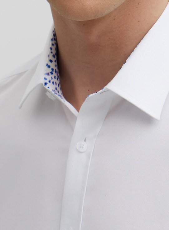 Koszula z diagonalu z kontrastem