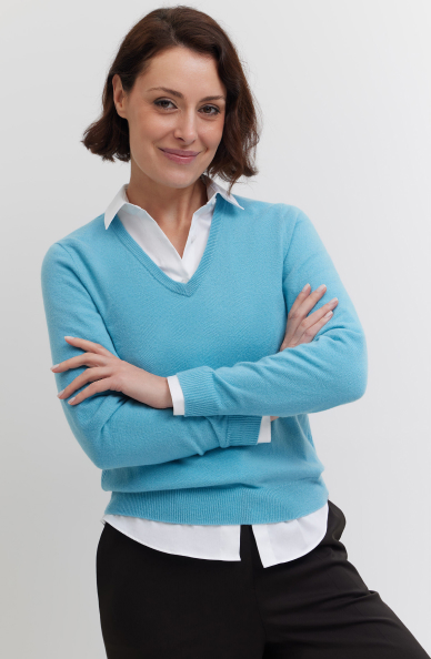 Sweter v-neck z wełny merino
